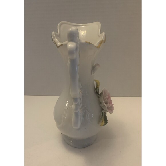 Vtg Lego Ceramic Pitcher With Gold Accents Made In Taiwan with raised flowers - Picture 4 of 6